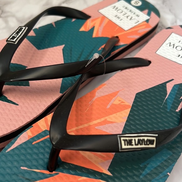 The Laylow Waikiki Flipflop Slippers - Small - Picture 4 of 8